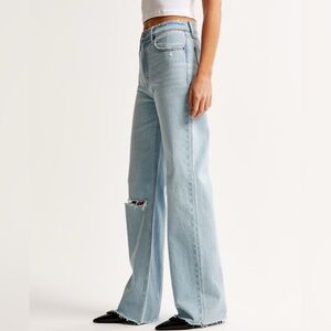 Abercrombie High Rise 90s Relaxed Jean